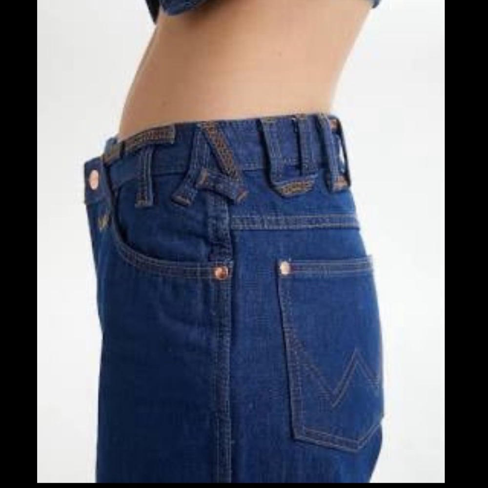 STAUD + WRANGLER THE STRAIGHT CUT JEAN DARK RINSE